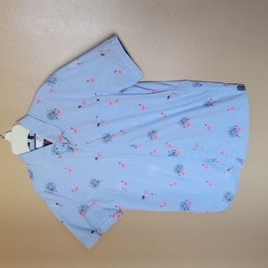 Men's SS cotton button-up. Size M. Flamingo/American flag print on light blue.